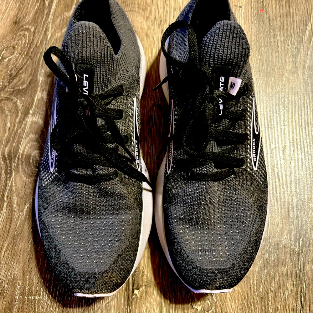 Brooks, Levitate 5